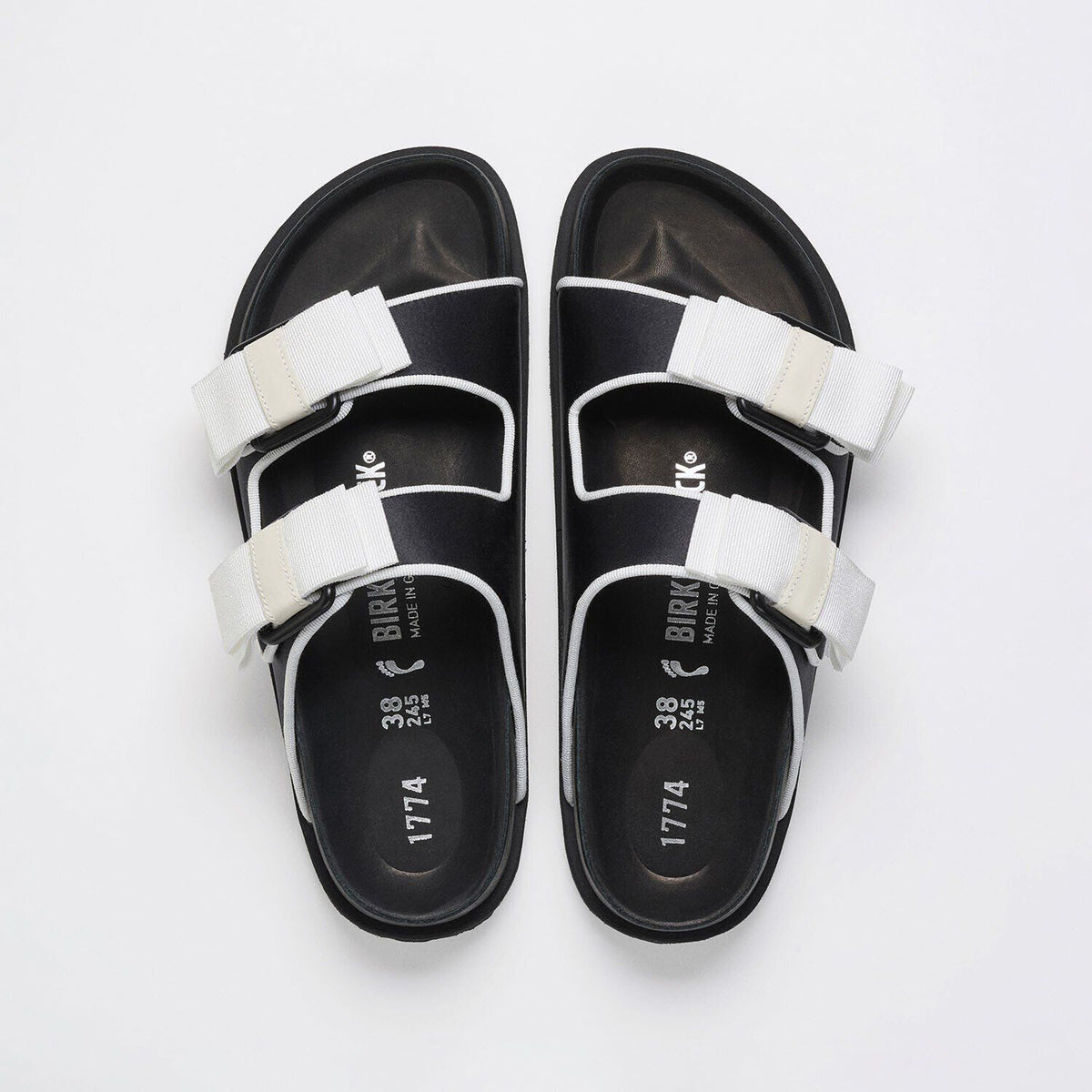 1774 Arizona Satin Textile - Satin Black